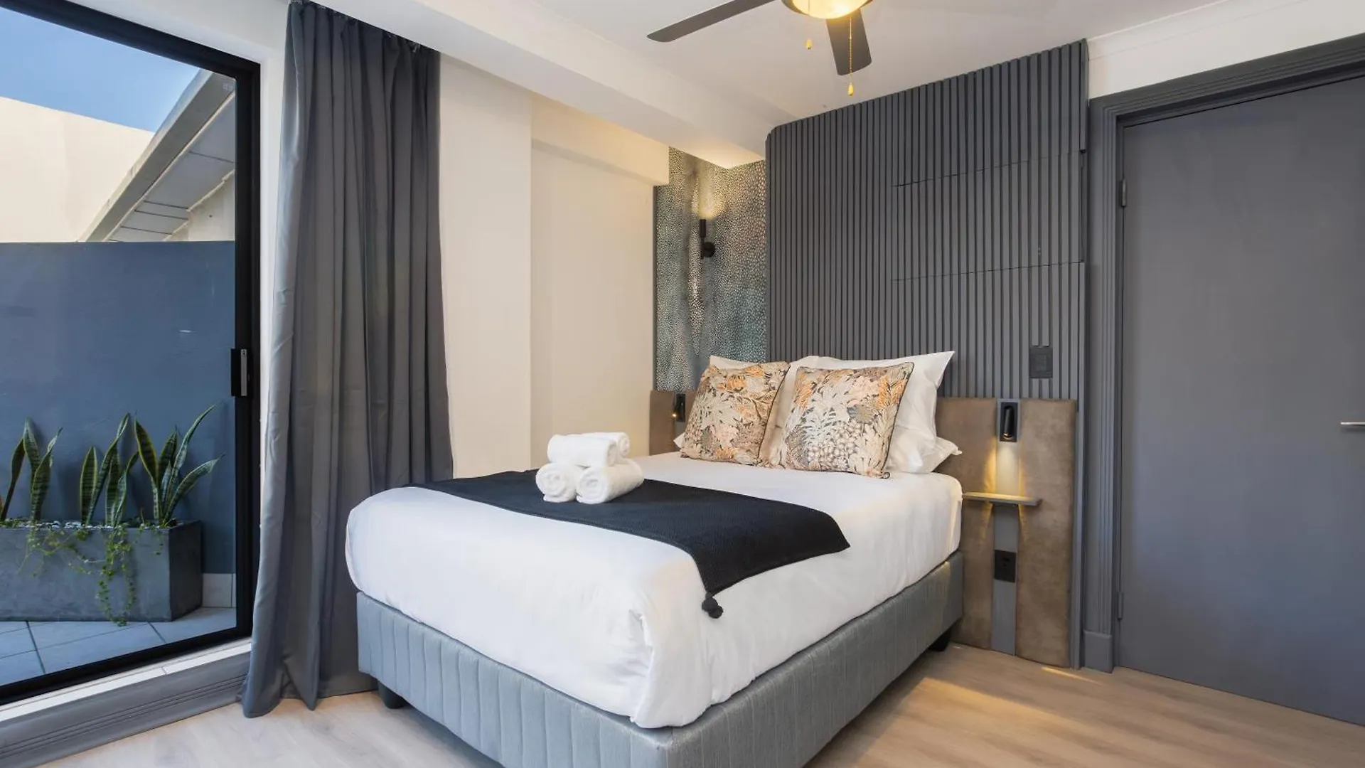 Apartment Cape Town City Studio - Table Mountain Views, Gym, Free Parking, Strong Wifi